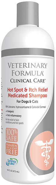 Акція на Шампунь Veterinary Formula Hot Spot & Itch Relief Medicated Shampoo антиалергенний з лідокаїном, гідрокортизоном для собак і котів 3.8 л (41081) від Y.UA