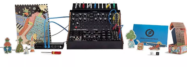 Акція на Синтезатор аналоговый Moog Sound Studio Semi Modular Bundle Subharmonicon and Dfam від Stylus