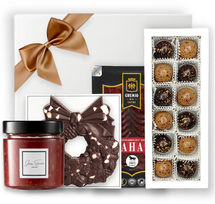 

Набір Laviva Chocolate Новорічна пригода 800 г (UA-0275)