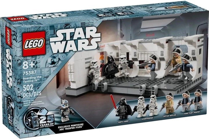 

Конструктор Lego Star War Посадка на борт Тантів Iv (75387)