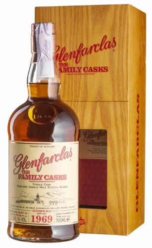 

Виски Glenfarclas Family Cask 1969 S16 #2451 56.1 % 0.7 л Wb (BW38134)