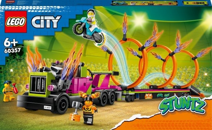 

Конструктор Lego City Stuntz Завдання з каскадерською вантажівкою та вогняним колом 479 деталей (60357)