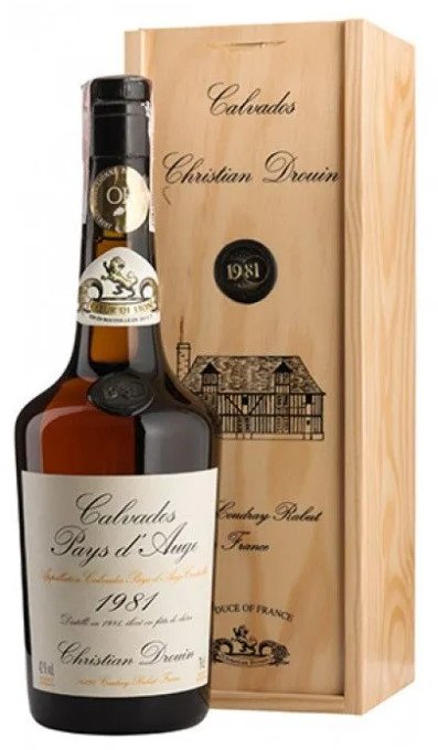 

Водка Christian Drouin Calvados Coeur de Lion Pays d'Auge 1981 40% 0.7л Wb (BWW4881)