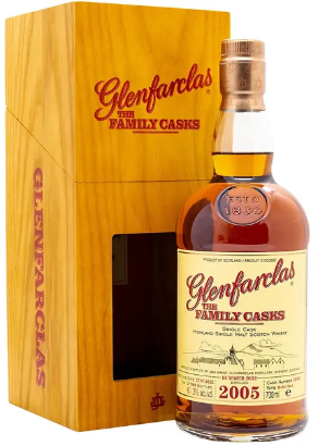 

Віскі Glenfarclas The Family Cask 2005 S23 #3034 61.3 % 0.7 л Wb (BWT5164)