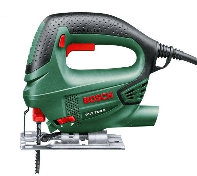 

Лобзик Bosch Pst 700 E (06033A0020)