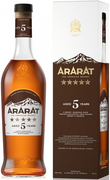 Акція на Бренди армянский Ararat, 5 years old, 0.5л, 40%, gift box (STA4850001002307) від Stylus